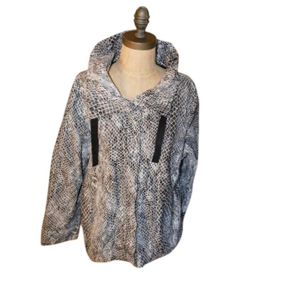 Chico's Size L Large (2) Reptile Print casual jacket - Picture 1 of 4